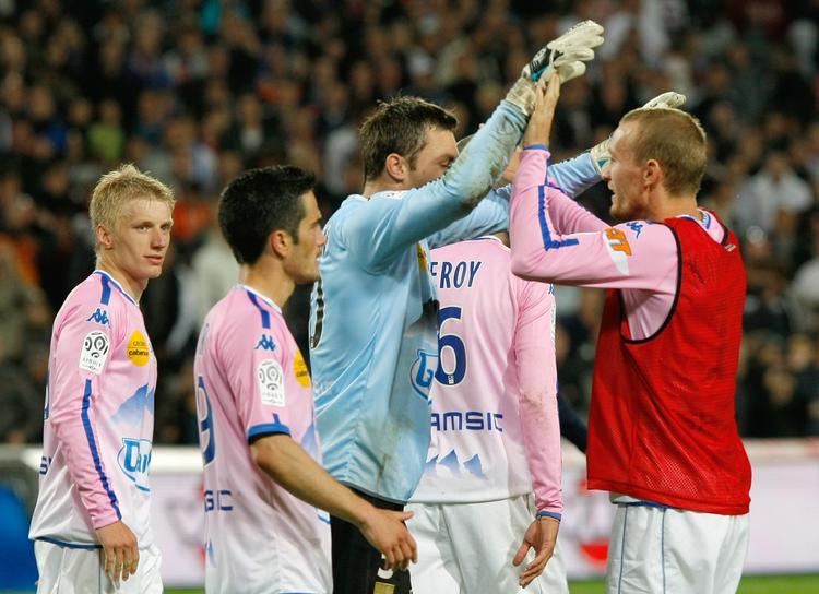 FORMSTÆRKE. Wass (t.v.), Andersen i (i midten) og Kahlenberg (i rød overtrækstrøje) træner sig på til den danske EM-trup efter et godt forår i den franske liga. Landstræner Morten Olsen udtager EM-truppen senest 29. maj. 