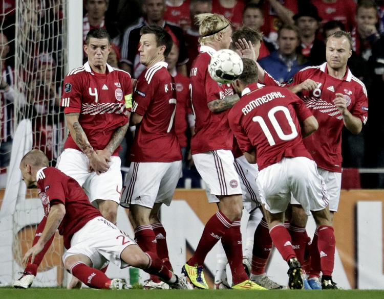 Stjerner. Zimling, Agger, Kvist, Kjær, Rommedahl, Jacobsen. En seksbande, som Morten Olsen næppe ser bort fra til den kommende slutrunde, der for Danmarks vedkommende indledes 9. juni mod Holland. 
