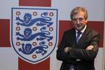 udstillet. Roy Hodgson mærkede allerede dagen efter sin præsentation som ny engelsk landstræner trykket fra de krævende britiske medier. 