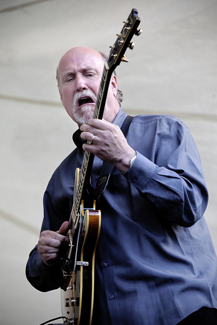Jazzstjerner. John Scofield er blandt de nyeste tilføjelser til det stærke program. 