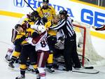 TÆT. Med kun en enkelt scoring i kampen var alle detaljer vigtige, da Mikkel Bødker hjalp Phoenix Coyotes tæt på NHL-semifinalen. 