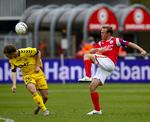 Matchvinder. Troels Kløve måtte trække sig i denne situation, men snød til syvende og sidst både Frank hansen (t.h.) og Silkeborg-holdet. 