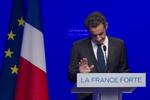 Taber. Nicolas Sarkozy har ringet til Hollande og ønsket ham tillykke med valgresultatet og held og lykke i embedet. 