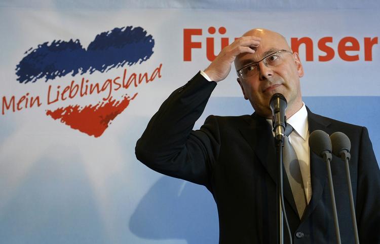 Forhandlinger. SPD's frontfigur, Torsten Albig, får brug for SSV's afgørende mandater, hvis han skal sætte sig på regeringsmagten i Slesvig-Holsten. 