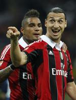 skuffet. Zlatan Ibrahimovic (th) har scoret i kampen mod Inter, der endte med at betyde forliset for Milans titeldrømme. 