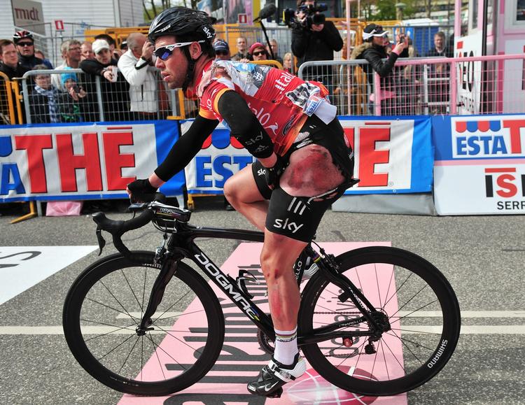 frådende. Mark Cavendish var mildest talt ikke tilfreds med en vis italieners opførsel under spurten. 