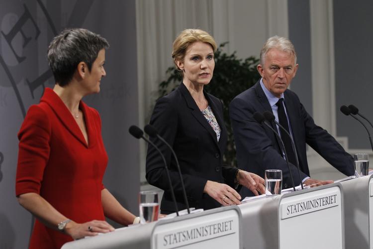 2020. Enhedslisten er stærkt utilfreds med den 2020-plan, statsminister Helle Thorning-Schmidt (S) har præsenteret sammen med Margrethe Vestager (R) og Villy Søvndal (SF). 