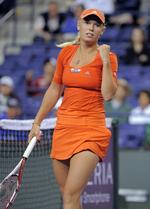50-50. Wozniacki har problemer med den ene ankel forud for matchen i Madrid. 