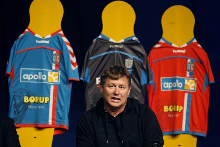 BYGGEPLANER. Det er billigere at bygge en ny hal til 10.000 tilskuere end at modernisere Brøndby Hallen, men Jesper Nielsen. 