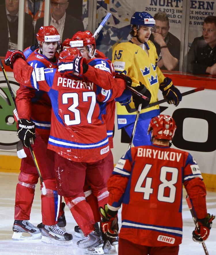 Klassekamp. Russerne gav svensken klø i en medrivende hockeykamp i Globen i Stockholm. 