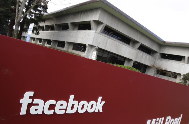 HOVEDKVARTER. Facebook ventes at blive børsnoteret inden for kort tid. Det kan indbringe ejerne milliarder af kroner. 