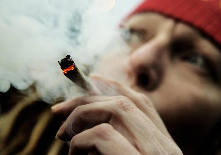 afslag. København ville  være forsøgsby for fri hash og sætte en effektiv stopper for pushernes lyssky milliardforretning, men regeringen siger nej. 