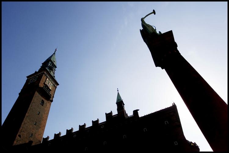 Pristjek. 51 millioner kroner koster de 104 presse- og informationsmedarbejdere i Københavns Kommune om året. 