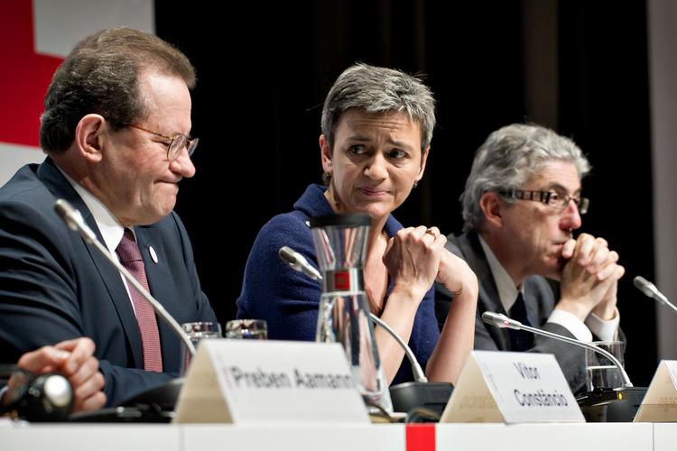 Ligestilling. Regeringens krav om særbehandling af kvinder i virksomhedsledelser er symbolpolitik, skriver skuffet partimedlem. 