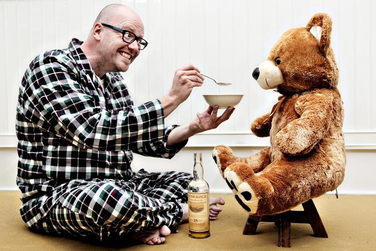 Yummy! Paul Cunninghams yndlingsmorgenmad er cremet havregrød. Se her, hvad han holder mest af i det engelske køkken. 