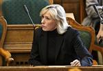 Jobskifte. Sidste efterår sagde Henriette Kjær farvel til Folketingssalen. Nu har hun fundet et nyt job. 