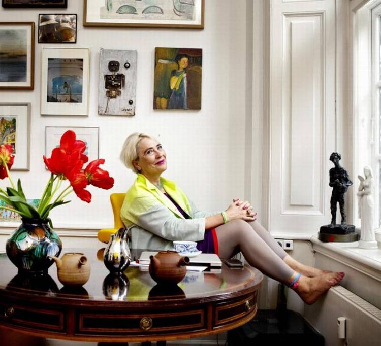 Afslapning. Vibeke Windeløvs yndlingshjørne er fyldt med ting, der betyder noget særligt for hende. Klik dig rundt i billedet og se hvilke. 