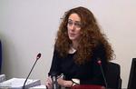 Skandaleramt. Rebekah Brooks forklarer sig her under en høring om etik. Snart skal hun også forklare sig i retten. 