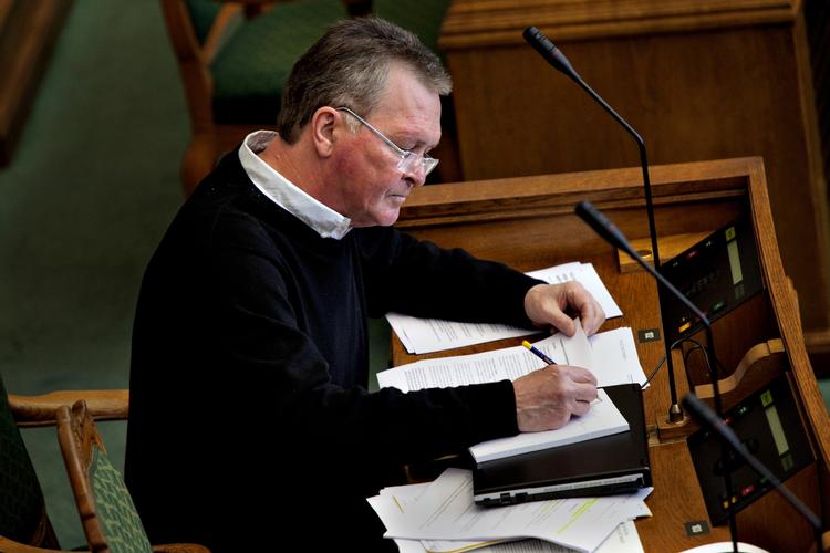 Frank Aaen og Enhedslisten er kommet i politisk modvind hos deres eget bagland. 