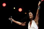 Live. Annisette ses her under en koncert til Skanderborg Festival i 2011. Til oktober kan de opleves i DR's Koncertsal. 