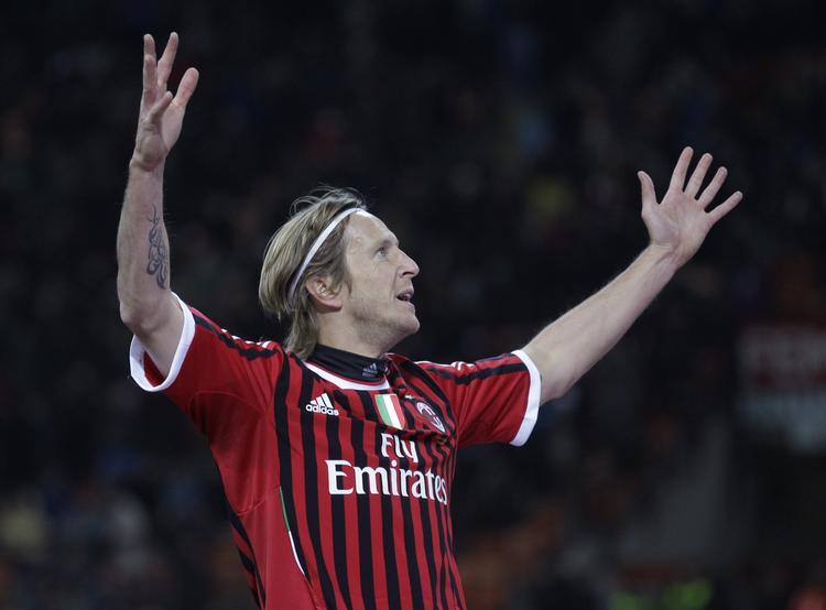 Aldrende. Det er blevet til 35 mål i 433 kampe for Ambrosini i Milan-trøjen. 
