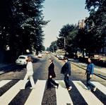 Spejlvendt. Iain Macmillan tog seks billeder af  'The Fab Four' på Abbey Road. 
