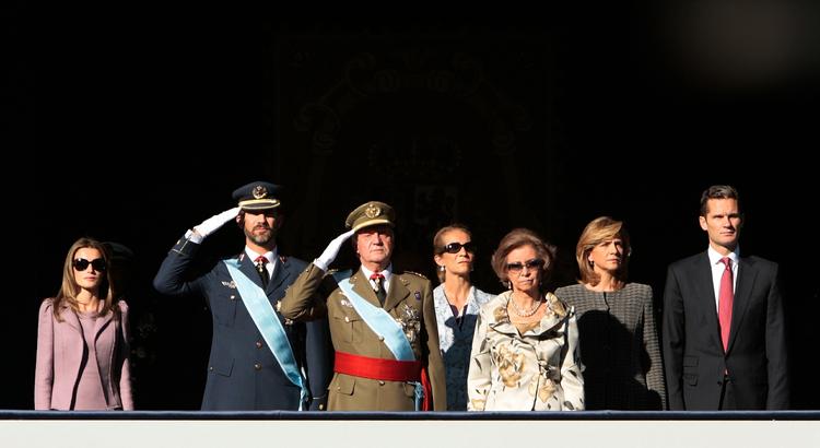 Kongeligt jubilæum Det spanske kongehus har meldt afbud til dronning Elisabeth 60 års jubilæumsfest på grund af stridigheder over Gibraltar. 
