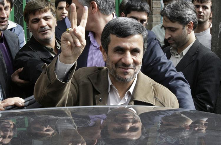 V-tegn. Irans præsident har i øjeblikket har et noget køligt forhold til Storbritannien. 