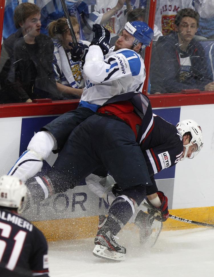 COMEBACK. Finland tabte 5-0 i det indledende gruppespil og var bagud 2-1 mod USA, men er alligevel i semifinalen. 