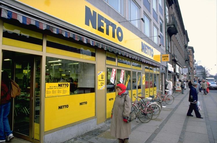 Knoglestumper Firmaet Delika har trukket deres paté tilbage fra Netto-butikker landet over, efter at der er blevet fundet rester fra knogler. 
