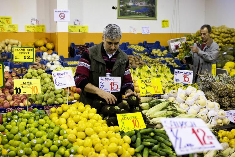 Mærkning. Villy Søvndal (SF) vil indføre en mærkningsordning for varer, der stammer fra de israelske bosættelsesområder. 