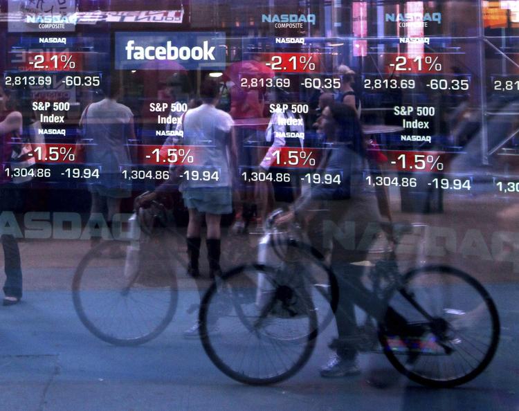 klar. Facebook gør klar til at gå på Nasdaq-børsen. Aktiesalget begynder kl. 15.30. 