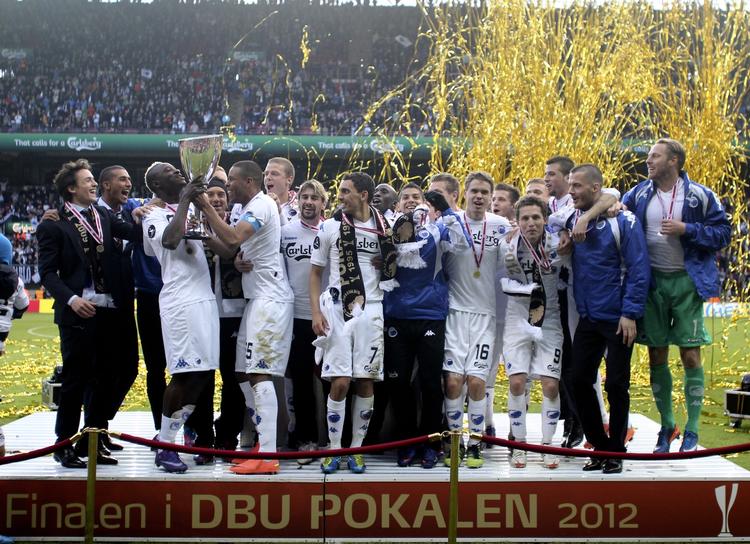 Sejr. FCK vandt 1-0  i Parken mod Horsens, men rammer, planlægning og optakt var ikke en pokalfinale værdig, mener FCK-træner Carsten V. Jensen. 