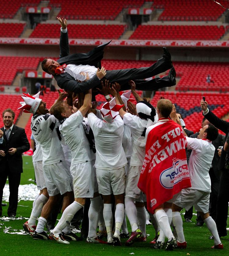 Eftertragtet. Swansea og Rodgers var flyvende i deres første sæson i Premier League. Klub og tæner har fået masser af roser for at spille teknik og fremadrettet fodbold. 