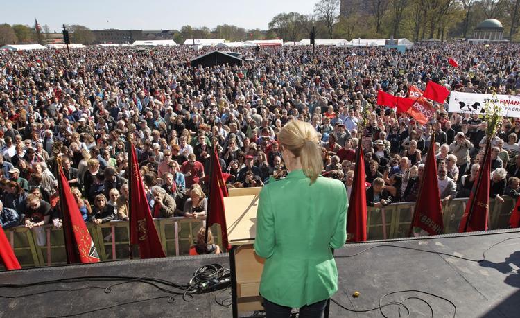 Kampgejst. Danskerne bør samle sig om en progressiv tilskudsmodel, mener tre fremtrædende socialdemokrater. 