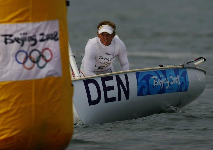 Vejrforhold. Det var fjerde gang i karrieren danskeren vandt en medalje ved finnjolle-VM. 