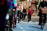 Bagsiden  af medaljen. Cyklisterne myldrer frem i København, og det gør pladsen på cykelstierne trang. Nye investeringer skal give mere rum.  Foto: Mie  Brinkmann 