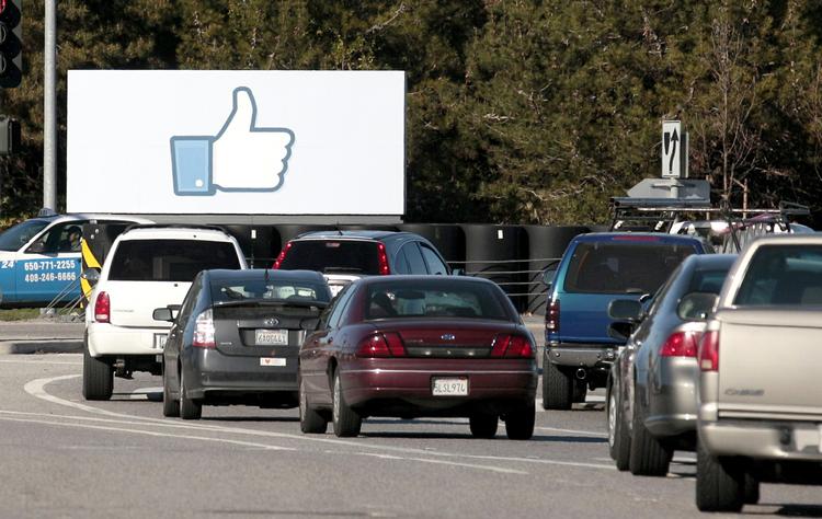 Hjemby. Menlo Park er transformeret fra at være en samling søvnige beboelsesområder til at være en udkant af Silicon Valley - verdens største koncentration af it- og teknologifirmaer. 