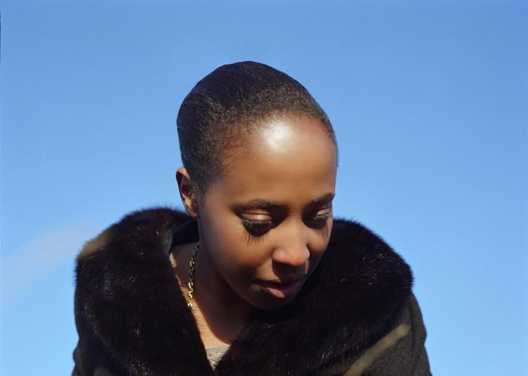 nerve. Cold Specks er med sin disede stemme mere nærværende end de fleste sangere. 