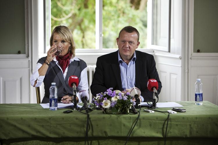 ændring. Lene Espsersen og Lars Løkke Rasmussen fik skrevet ind i regeringsgrundlaget, at de ville ændre styreformen i de større byer. Det mener Konservative og Venstre ikke mere. 