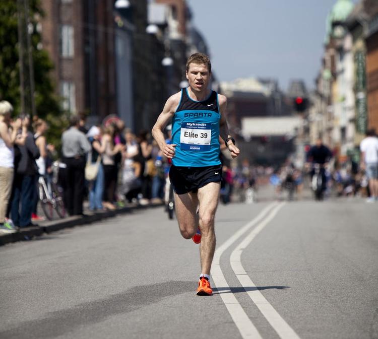 overraskelse. Martin Parkhøj er ikke et ubeskrevet blad i maratonsammenhæng. Han blev bedste dansker i maratonløbet 2009, men få år før det anede han ikke, at han kunne løbe. 
