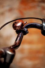 Klokkeklar. Cateye-klokken har en god lyd. 