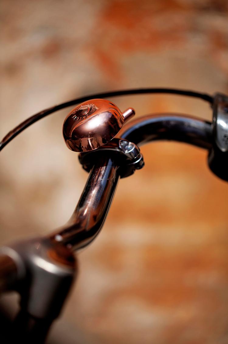 Klokkeklar. Cateye-klokken har en god lyd. 