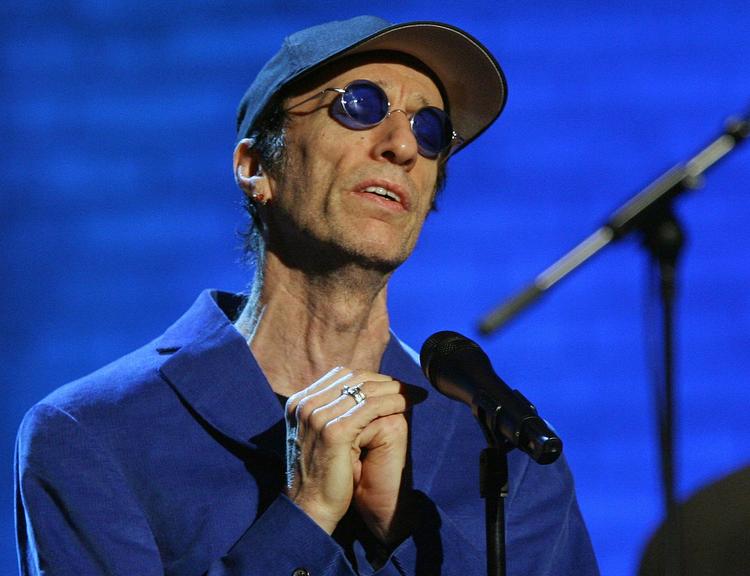 Robin Gibb blev født 22. december 1949 og døde 20. maj 2012 af kræft, 62 år gammel. Her et foto fra en optræden i Leipzig 2006. 