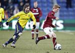 Færdig. Den tidligere svenske landsholdsspiller Mikael Nilsson (tv.) er blandt dem, der skal se sig om efter en ny klub efter tre år i Brøndby. 