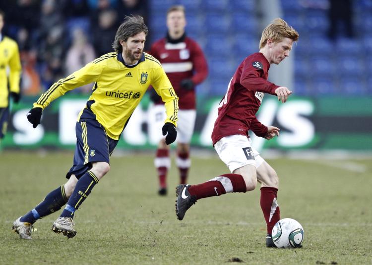 Færdig. Den tidligere svenske landsholdsspiller Mikael Nilsson (tv.) er blandt dem, der skal se sig om efter en ny klub efter tre år i Brøndby. 
