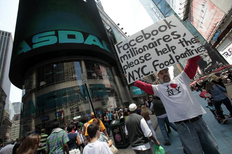 Aktienedtur. Luften gik af Facebook-aktien i dagens aktiehandel på børsen i New York. 