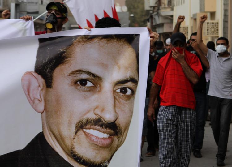 dømt. Dansk-bahraineren Abdulhadi al-Khawaja har sultestrejket i mere end 100 dage i protest mod den livstidsdom, han og andre aktivister er blevet idømt. 