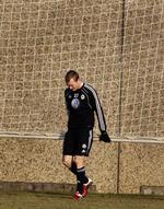 Klubskifte. Thomas Kahlenbergs forhold til ledelsen i Wolfsburg var i flere perioder i 2011 så anstrengt, at han blev sendt på træningsbanen med reserver og ungdomsspillere. 