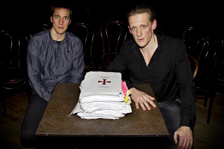 Kontroversielt. Christian Lollike og Olaf Højgaard er mændende bag den meget omdiskuterede forestilling. 